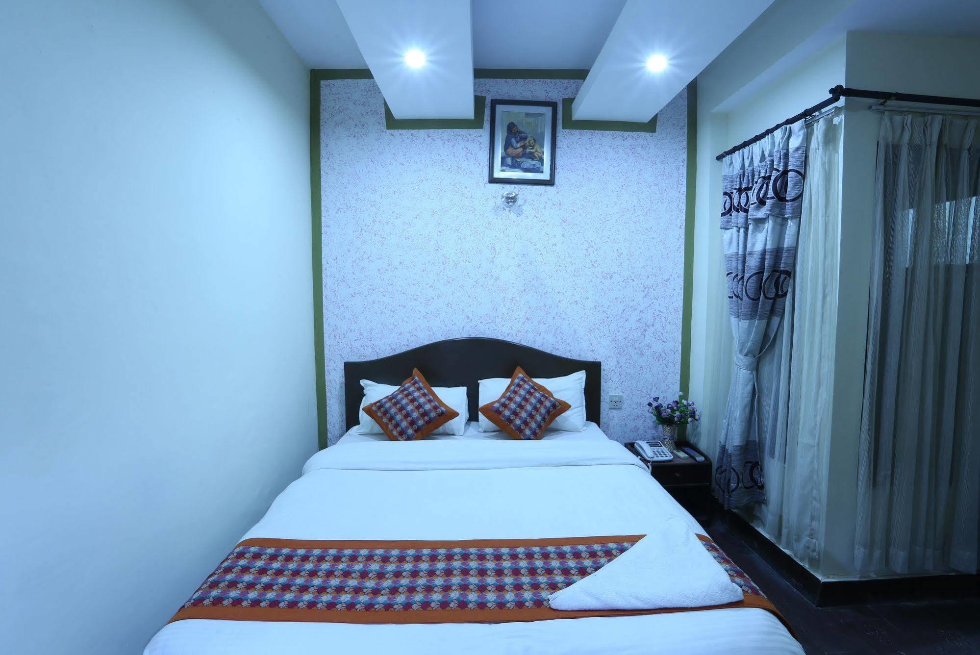 Oyo 153 Aster Hotel Nepal Катманду Екстер'єр фото