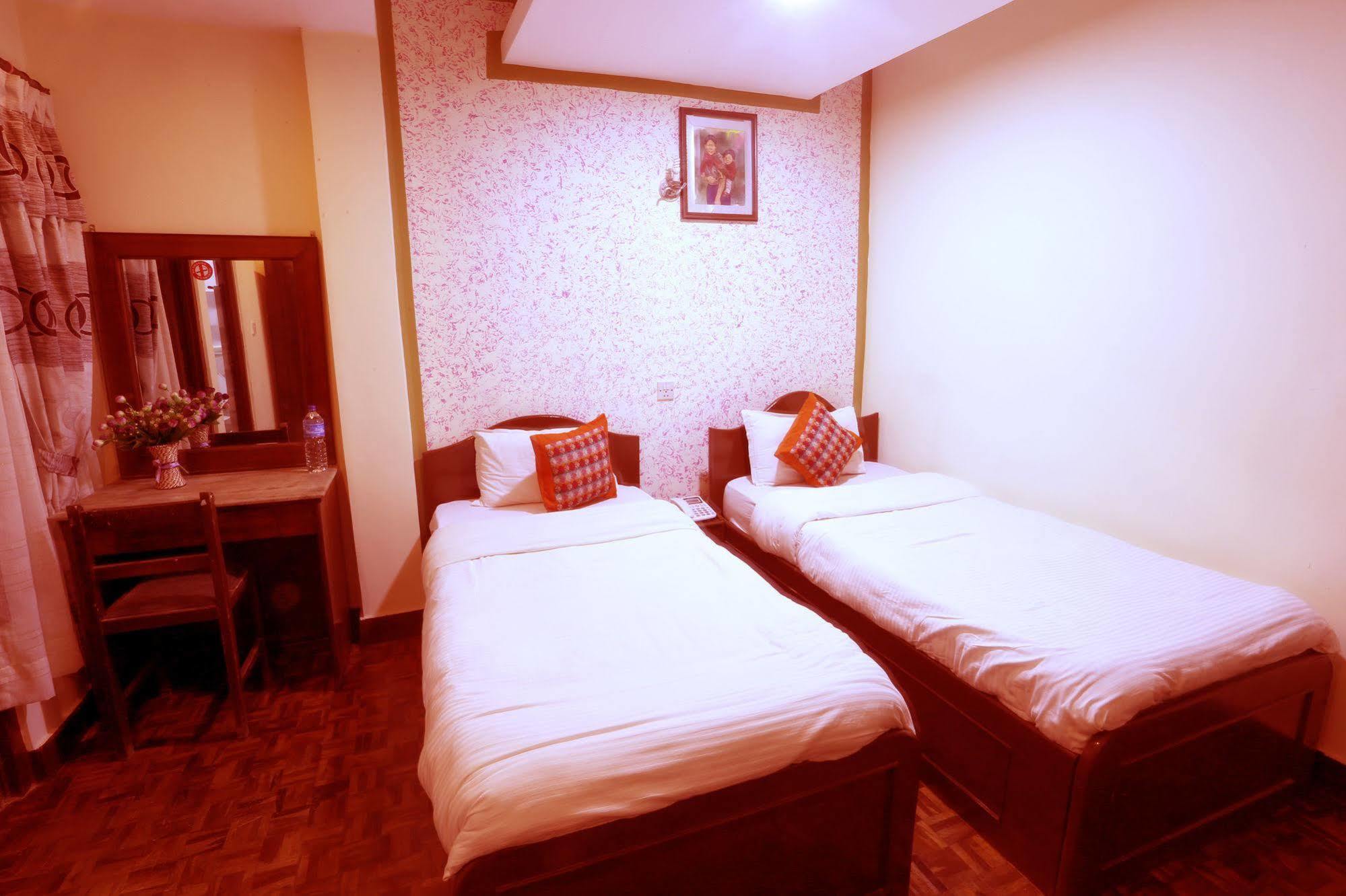 Oyo 153 Aster Hotel Nepal Катманду Екстер'єр фото