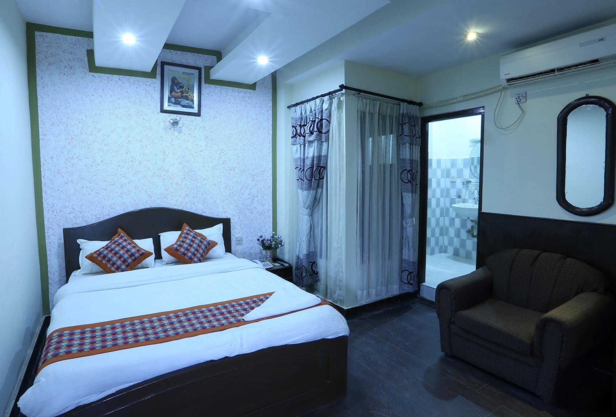 Oyo 153 Aster Hotel Nepal Катманду Екстер'єр фото