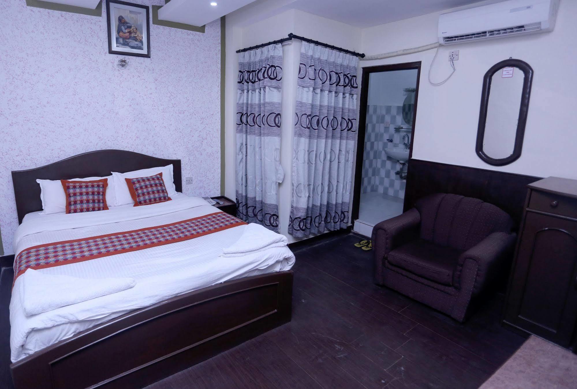 Oyo 153 Aster Hotel Nepal Катманду Екстер'єр фото