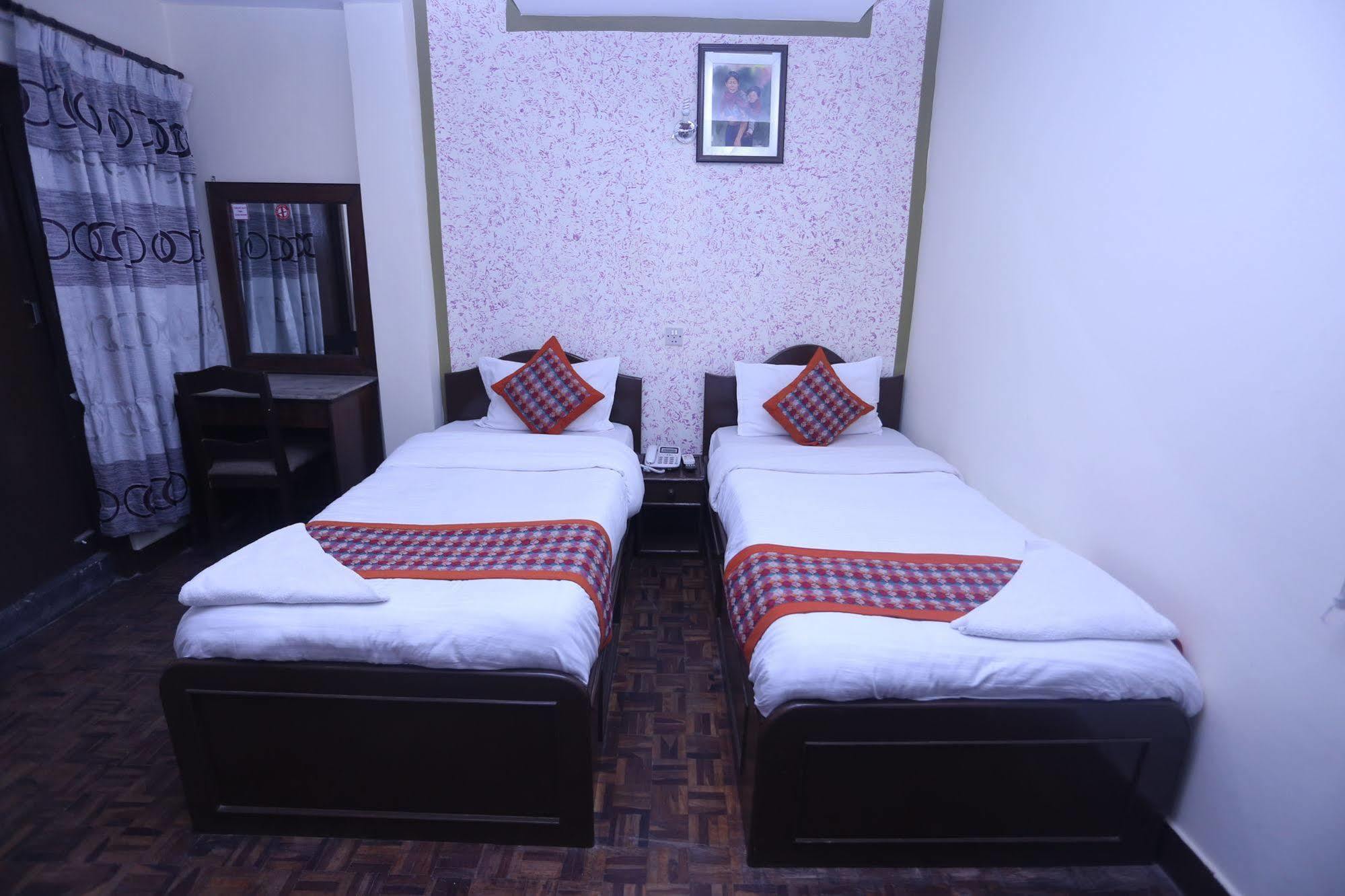 Oyo 153 Aster Hotel Nepal Катманду Екстер'єр фото